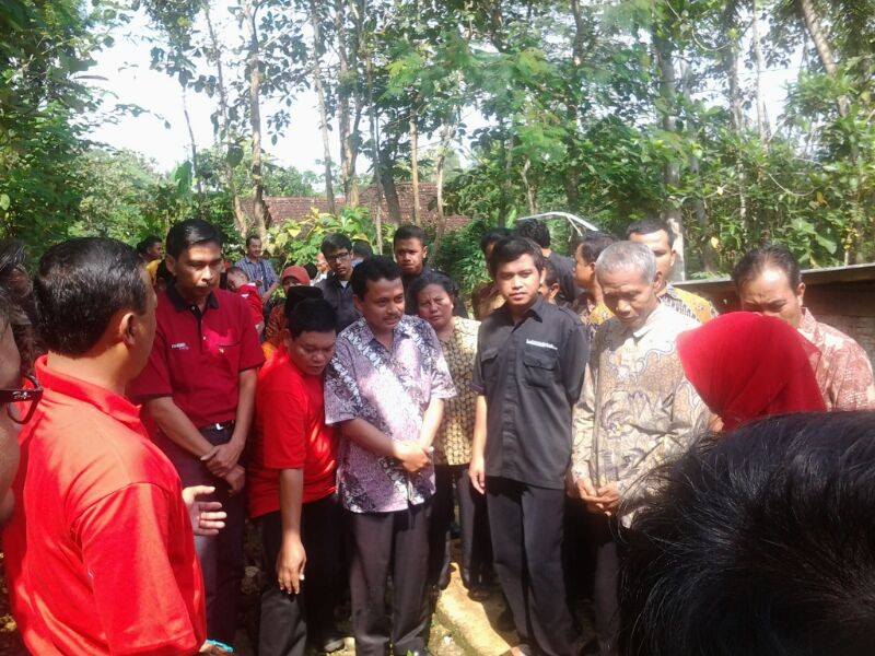Berbagi Air Bersih di 18 Titik Bersama Telkomsel – Jogja