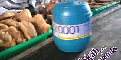 CLwiViWUEAABB0p.jpg large