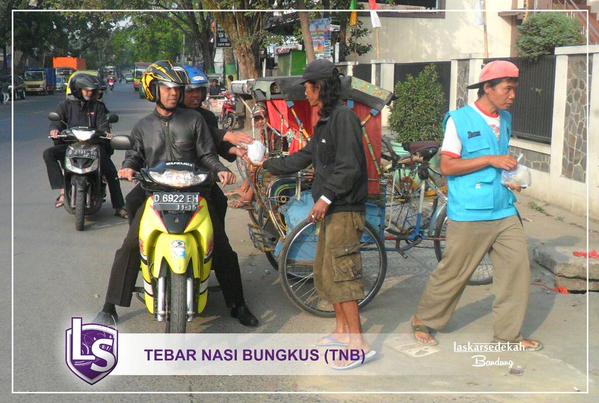 Tebar Nasi Bungkus LS Bandung