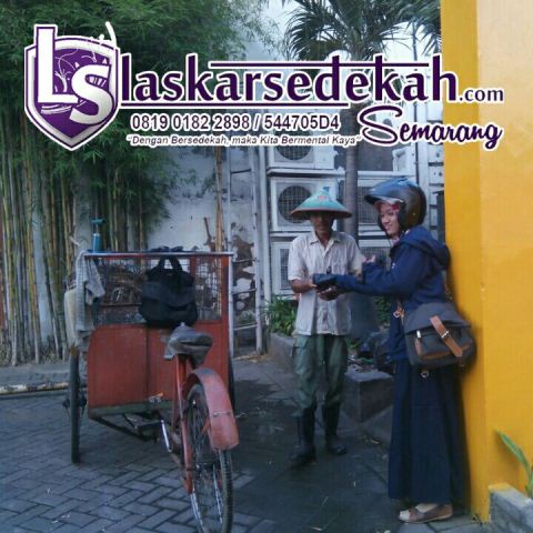 LS Semarang: Tebar Nasi Bungkus di akhir tahun 2015