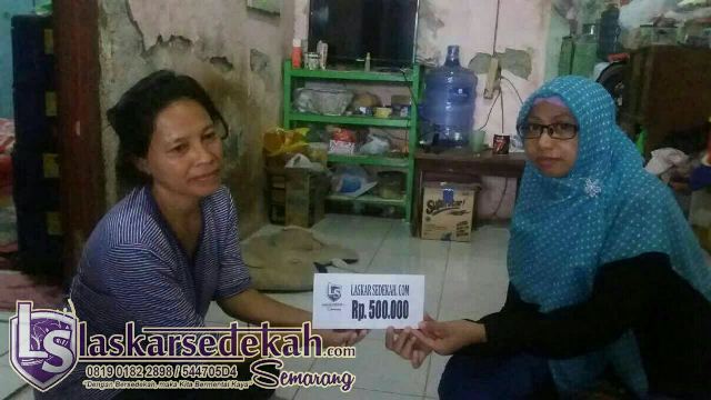 LS Semarang Membantu Janda kurang mampu