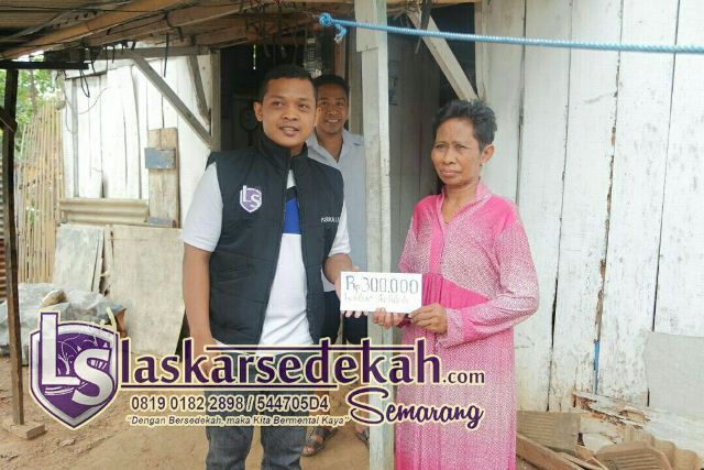 LS Semarang: Membantu bu Tarmini janda kurang mampu