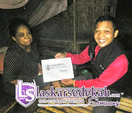 LS Semarang: membantu mbah Murni penderita Diabetes yang Buta