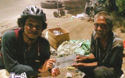 LS Jakarta : Sedekah On The Road (SOTR) kepada Pak Yono 57 tahun ( Jumat 12 Oktober 2018 )