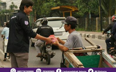 LS Jakarta : Tebar Nasi Bungkus (TNB) | Ahad, 09 Desember 2018