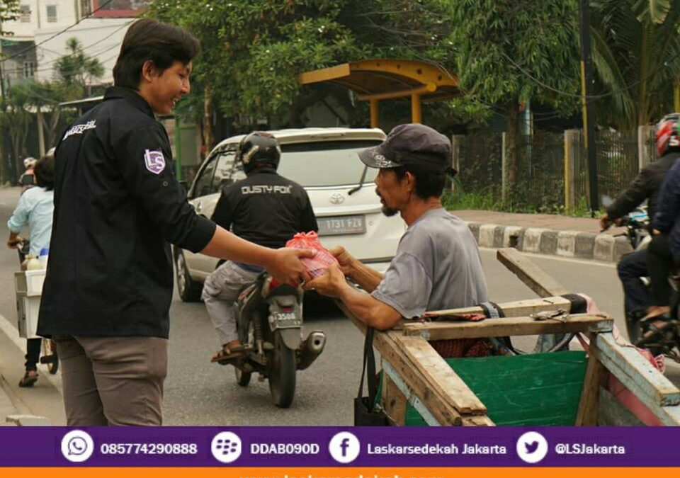 LS Jakarta : Tebar Nasi Bungkus (TNB) | Ahad, 09 Desember 2018